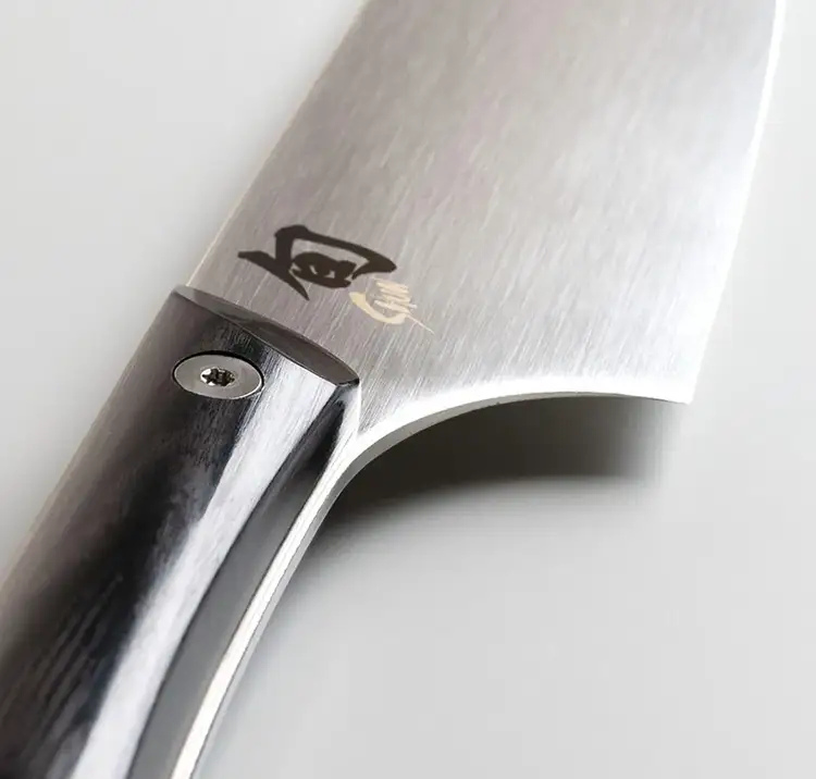 Close-up image of Shun Kazahana’s blade and handle transition—highlighting seamless full-tang construction and satin finish.