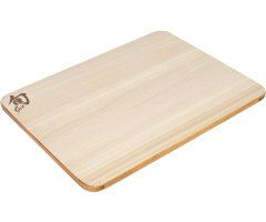 Small Hinoki board with urushi edge angled view showing urushi edge